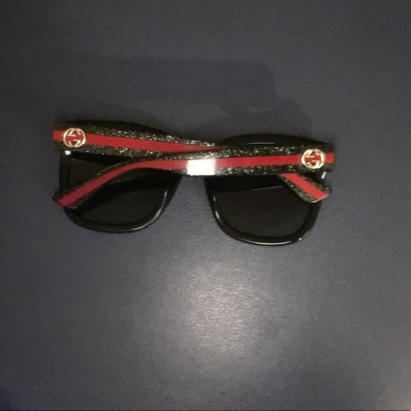 Gucci sunglasses - Picture 1 of 2